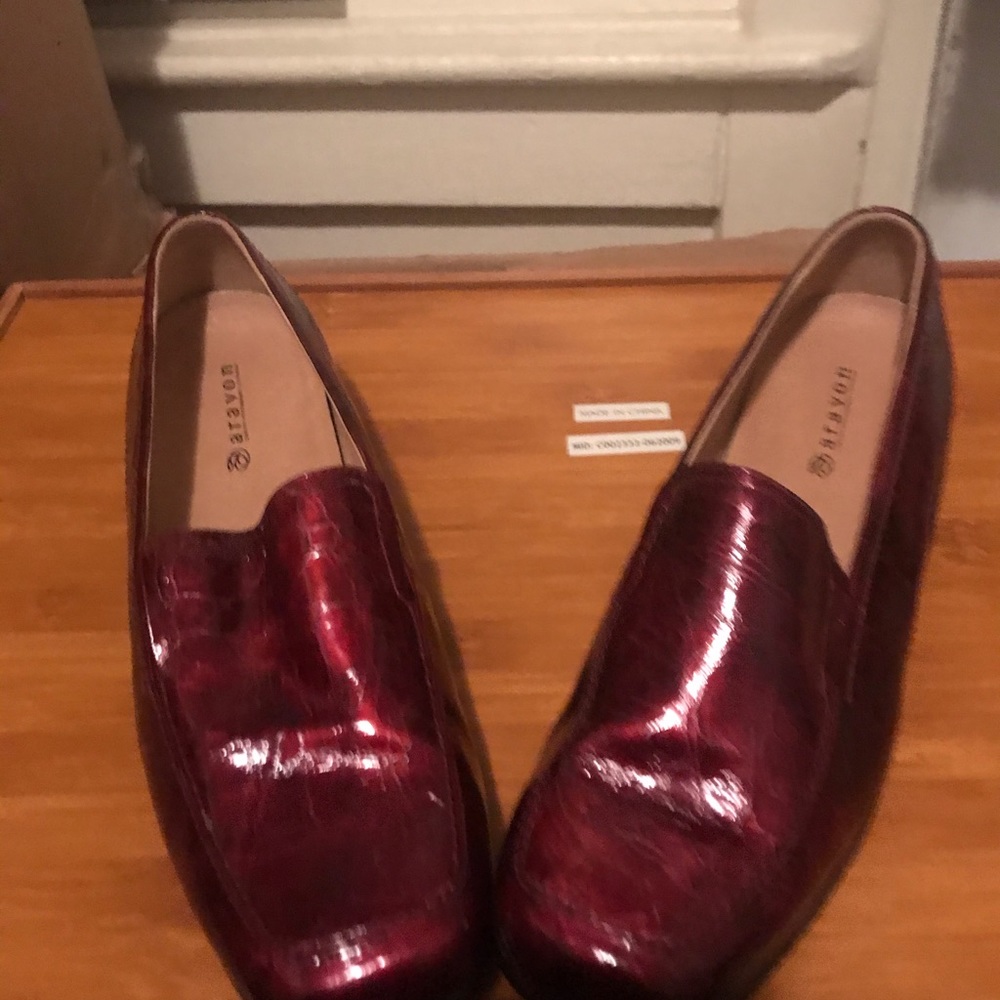 Beautiful wine Color patent leather shoes size 10